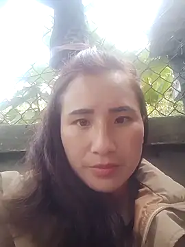 Snapshot of Belinda-686 chatting on December 21, 2025, 2:24 am Belinda-686 online show from December 21, 2025, 2:24 am