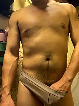 Snapshot of Anhyeuem1950 chatting on December 22, 2025, 12:22 am Anhyeuem1950 online show from December 22, 2025, 12:22 am