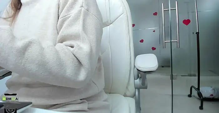 Snapshot of missdominna chatting on March 4, 2026, 3:58 am missdominna online show from March 4, 2026, 3:58 am