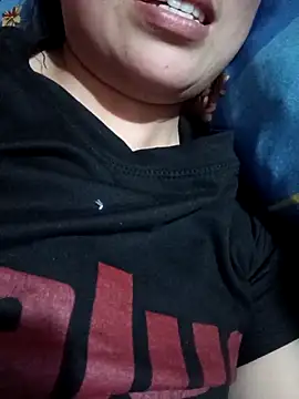 Snapshot of Chloe-ee chatting on March 10, 2026, 12:53 pm Chloe-ee online show from March 10, 2026, 12:53 pm
