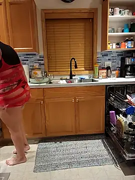 infinirose online show from February 18, 2026, 8:55 am