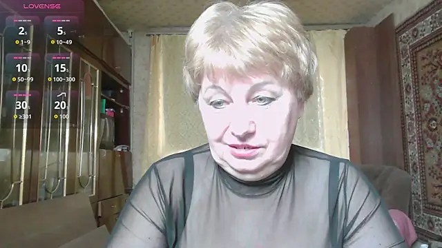 Snapshot of Casey_peach chatting on April 5, 2026, 4:30 am Casey peach online show from April 5, 2026, 4:30 am