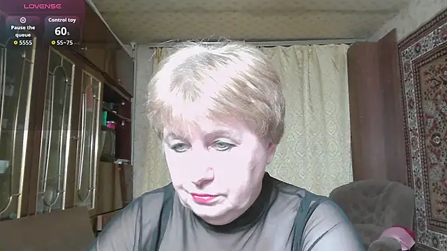 Snapshot of Casey_peach chatting on April 4, 2026, 4:24 pm Casey peach online show from April 4, 2026, 4:24 pm
