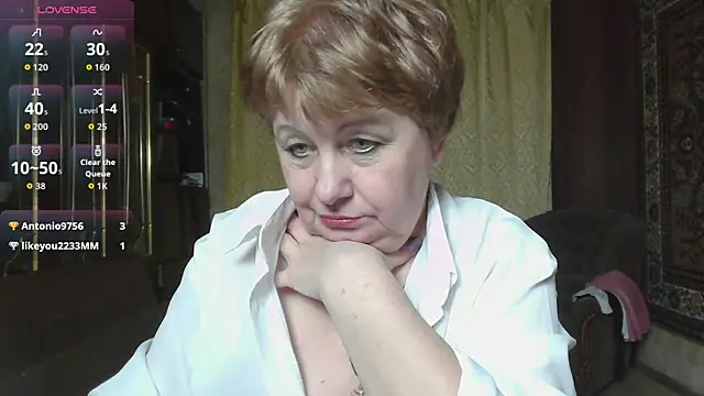 Snapshot of Casey_peach chatting on April 10, 2026, 6:15 pm Casey peach online show from April 10, 2026, 6:15 pm