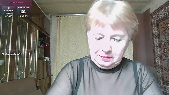 Snapshot of Casey_peach chatting on April 5, 2026, 4:35 pm Casey peach online show from April 5, 2026, 4:35 pm