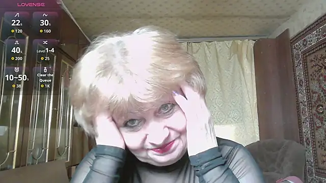 Snapshot of Casey_peach chatting on April 2, 2026, 4:41 am Casey peach online show from April 2, 2026, 4:41 am