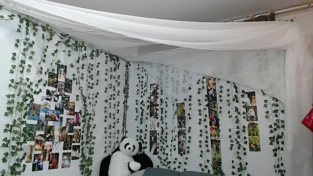 Snapshot of DeerMiracle chatting on January 9, 2026, 4:08 am DeerMiracle online show from January 9, 2026, 4:08 am