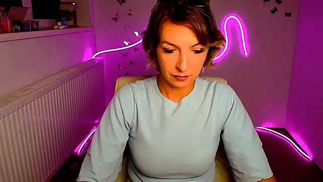 Lana Foxyy online show from July 24, 2026, 2:35 pm