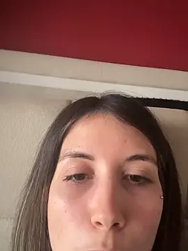 saphirafox online show from January 17, 2026, 12:42 pm