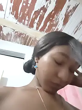 litte ebonyx online show from February 13, 2026, 5:13 pm