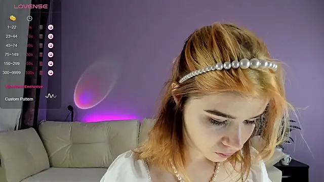 Snapshot of EilinWood chatting on January 18, 2026, 2:31 pm EilinWood online show from January 18, 2026, 2:31 pm