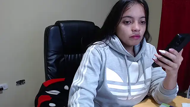 Snapshot of smith_celeste chatting on March 13, 2025, 11:49 pm smith celeste online show from March 13, 2025, 11:49 pm