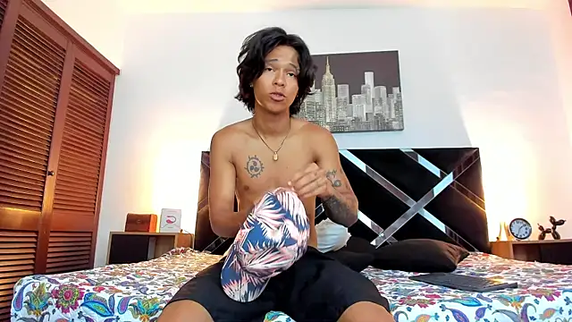 AndyKings 1 online show from May 17, 2026, 3:28 am
