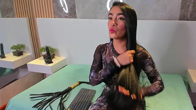 PamelaRed  online show from December 22, 2025, 7:58 pm