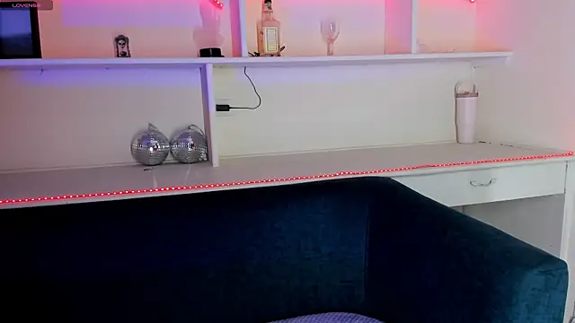 morgana white online show from April 16, 2026, 11:22 am