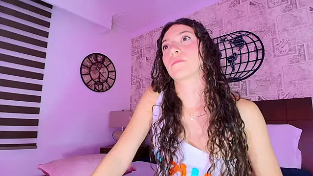 dulce harmonny online show from December 22, 2025, 12:38 pm