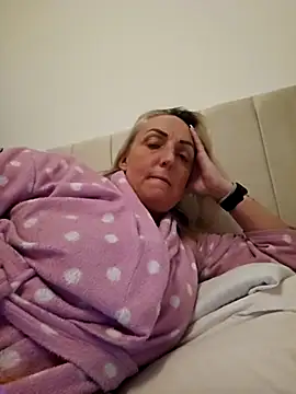 theblondecocklover online show from February 12, 2026, 7:46 pm