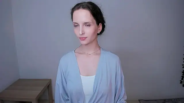 Ariadna Shy online show from June 13, 2026, 10:19 pm