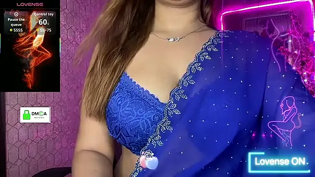 DimondGirl  online show from July 24, 2026, 7:10 pm
