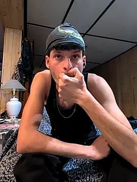 B8RHUNG online show from March 5, 2026, 2:08 am