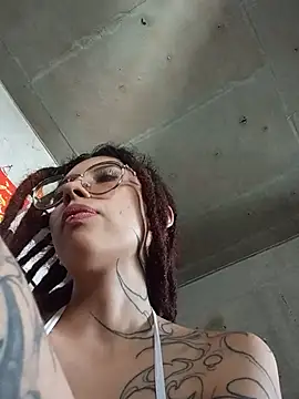 Kaoz 69  online show from July 13, 2026, 9:03 pm
