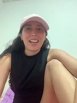 LatinDoll8 online show from June 9, 2026, 2:12 am