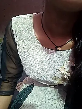 Snapshot of Tanya_mital12 chatting on January 11, 2026, 5:47 am Tanya mital12 online show from January 11, 2026, 5:47 am