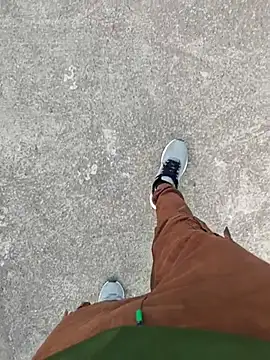 AqueousCrepe online show from April 8, 2026, 1:01 pm