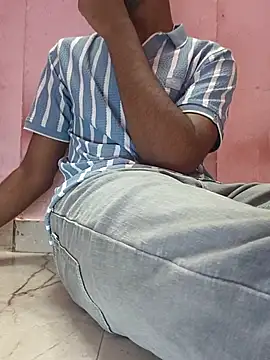 AqueousCrepe online show from April 6, 2026, 2:07 pm