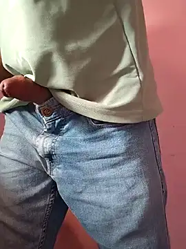 Snapshot of AqueousCrepe chatting on February 5, 2026, 8:54 am AqueousCrepe online show from February 5, 2026, 8:54 am