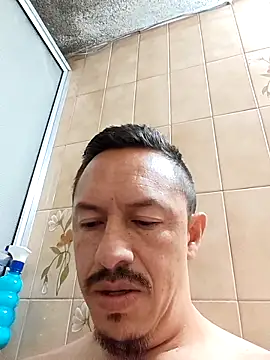 Snapshot of L_hotcream chatting on March 16, 2026, 12:42 pm L hotcream online show from March 16, 2026, 12:42 pm