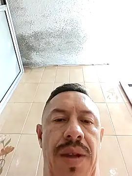 Snapshot of L_hotcream chatting on March 21, 2026, 12:20 pm L hotcream online show from March 21, 2026, 12:20 pm