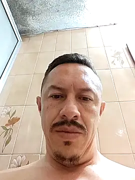 Snapshot of L_hotcream chatting on April 15, 2026, 1:04 pm L hotcream online show from April 15, 2026, 1:04 pm