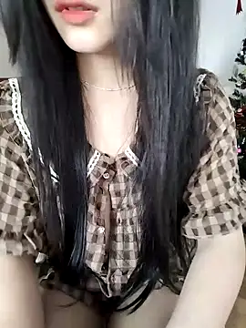 Snapshot of Miu_ii chatting on December 21, 2025, 1:46 pm Miu ii online show from December 21, 2025, 1:46 pm