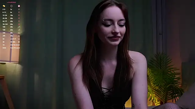 Snapshot of BeckiMacreno chatting on February 28, 2026, 2:17 pm BeckiMacreno online show from February 28, 2026, 2:17 pm