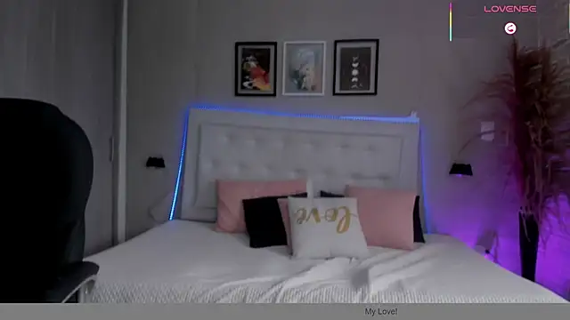 Snapshot of karol__miller chatting on January 9, 2026, 6:59 pm karol miller online show from January 9, 2026, 6:59 pm