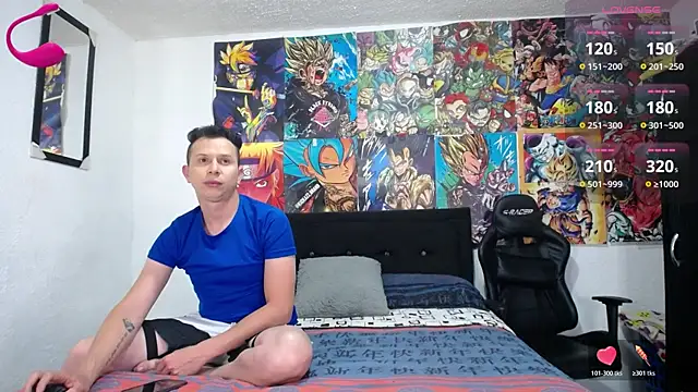 Snapshot of Golden_Boysx chatting on May 17, 2026, 9:04 pm Golden Boysx online show from May 17, 2026, 9:04 pm