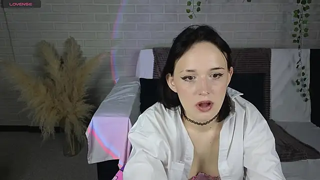 Snapshot of KaseyKItty_ chatting on May 14, 2026, 12:51 am KaseyKItty online show from May 14, 2026, 12:51 am