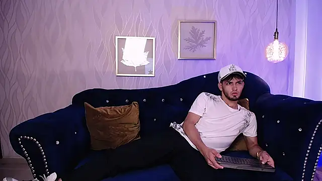 HarryFosster online show from February 2, 2026, 6:18 pm