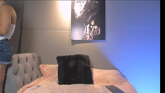 Channel Cloee212 online show from July 23, 2026, 4:43 am