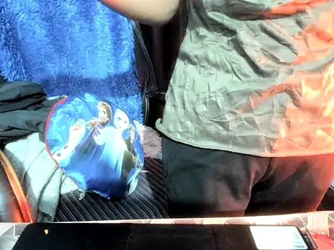 Snapshot of Priya_Sengar chatting on January 6, 2026, 1:37 pm Priya Sengar online show from January 6, 2026, 1:37 pm