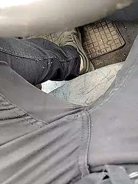 BHugo85269 online show from February 16, 2026, 8:46 am