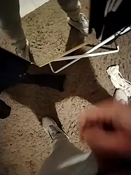 BHugo85269 online show from February 9, 2026, 8:23 am