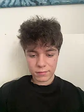 jaaydenx17 online show from December 18, 2025, 10:41 am