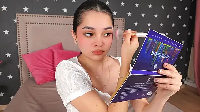 RaquellStar online show from February 19, 2026, 5:48 am