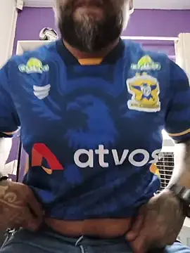 morenoteza0 online show from December 20, 2025, 2:20 pm