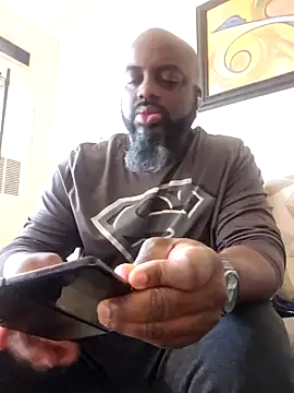 Snapshot of ceedevon13 chatting on February 8, 2026, 7:55 pm ceedevon13 online show from February 8, 2026, 7:55 pm