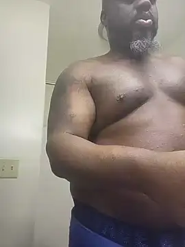 Snapshot of ceedevon13 chatting on February 12, 2026, 4:40 pm ceedevon13 online show from February 12, 2026, 4:40 pm