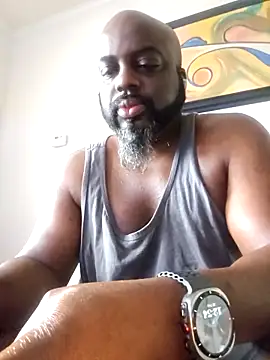 Snapshot of ceedevon13 chatting on February 26, 2026, 5:35 pm ceedevon13 online show from February 26, 2026, 5:35 pm