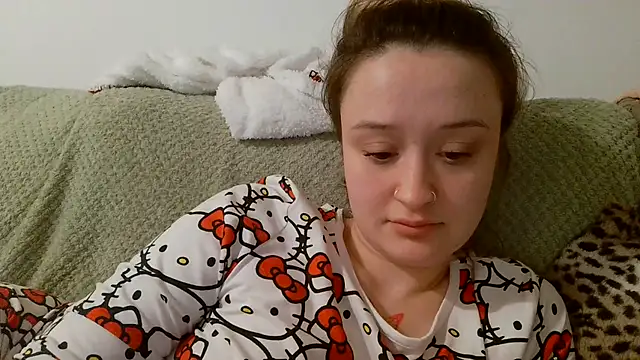 LilyLuck  online show from March 2, 2026, 9:11 pm